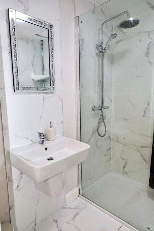 Lovely 2- Bedroom Apartment In Belfast Ngoại thất bức ảnh