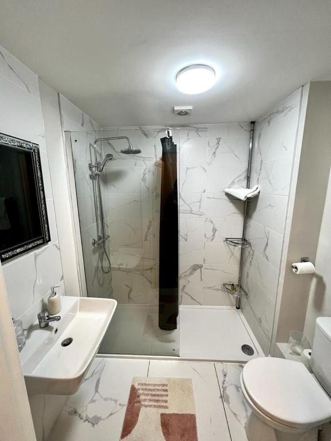 Lovely 2- Bedroom Apartment In Belfast Ngoại thất bức ảnh