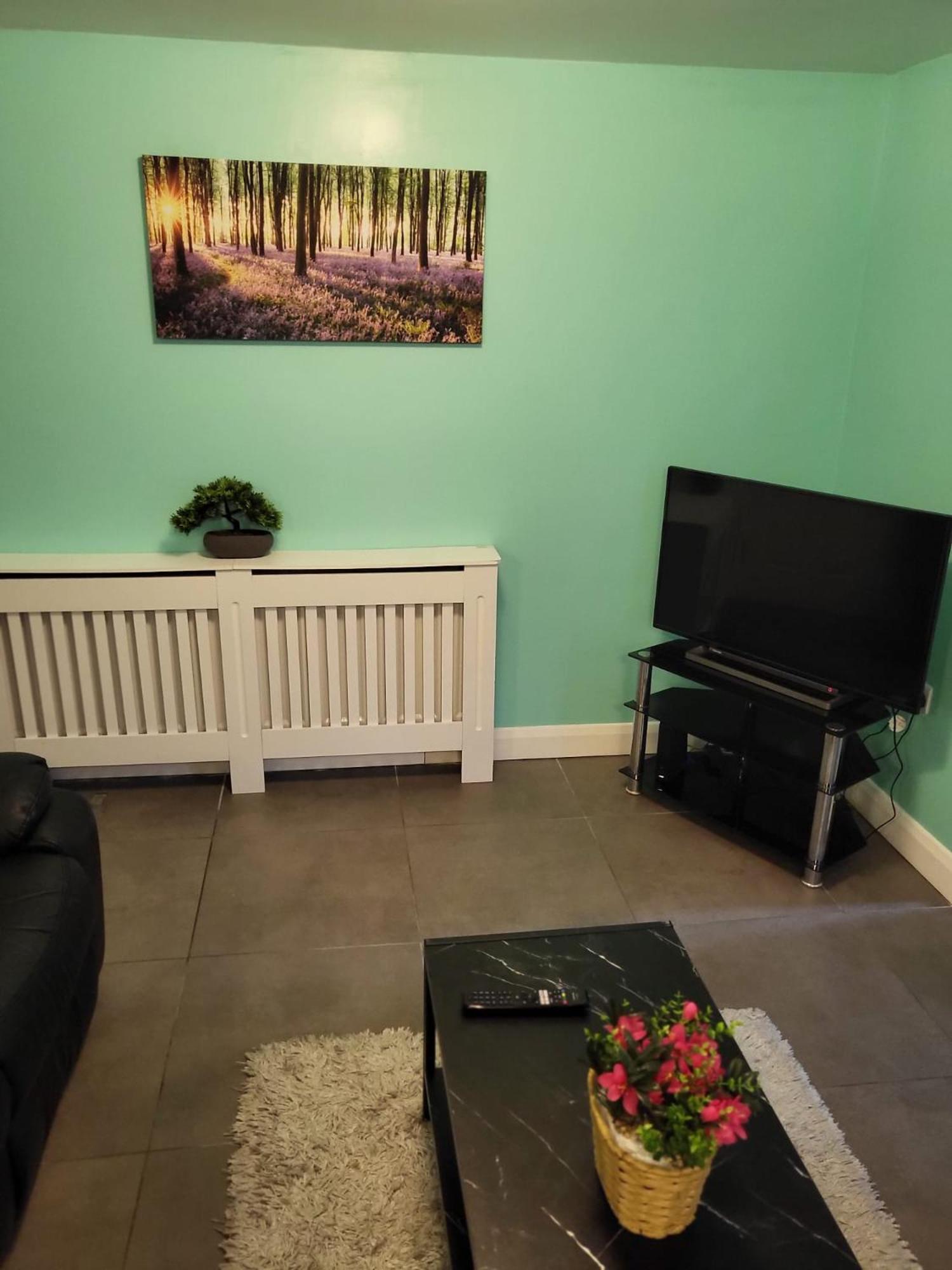 Lovely 2- Bedroom Apartment In Belfast Ngoại thất bức ảnh